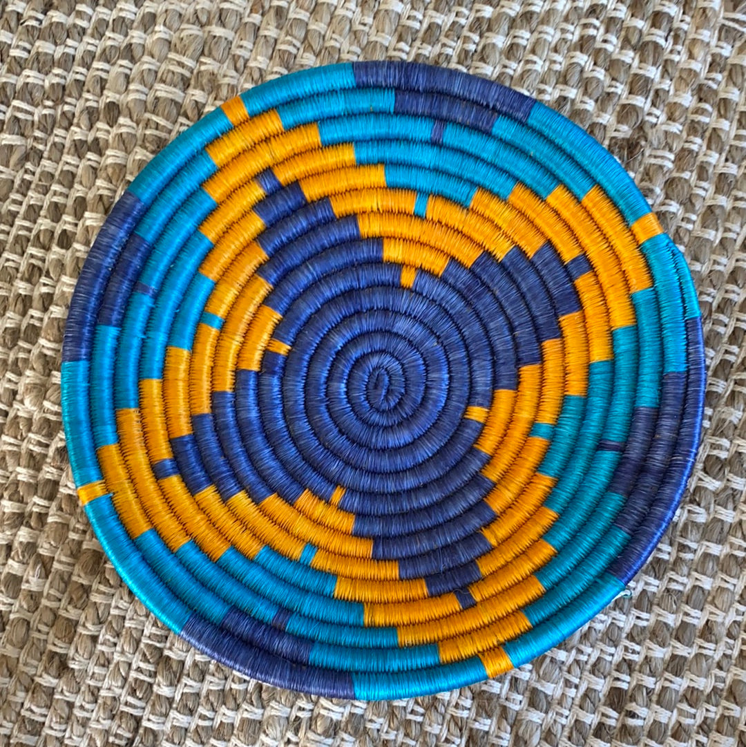 Centerpiece bowl basket